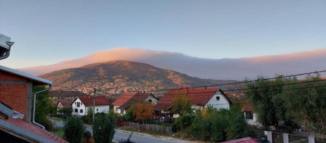 Jezero Lägenhet Arandjelovac Exteriör bild